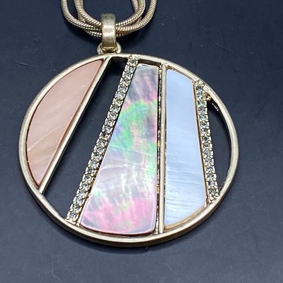 KENNETH COLE Pendant Necklace Crystal Stone Abalone Cutout Circle Gold Tone Pink - Picture 3 of 5